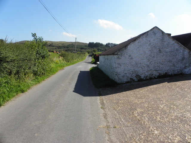 Farm buildings along Meenanea Road © Kenneth Allen :: Geograph Ireland