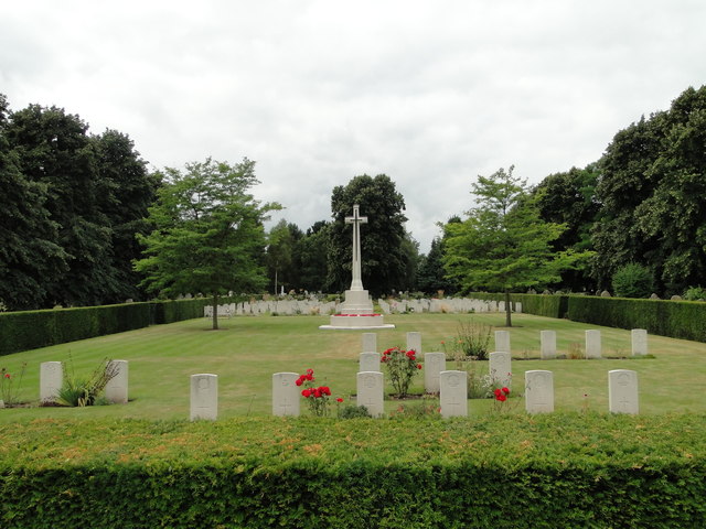 Commonwealth War Graves in Earlham cemetery
