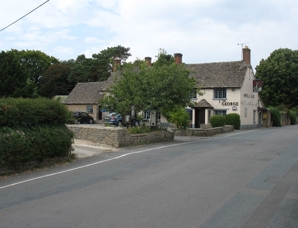 The George Inn, Kempsford © David Purchase cc-by-sa/2.0 :: Geograph ...