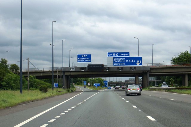 The M62 junction on the M6 heading... © Steve Daniels cc-by-sa/2.0 ...