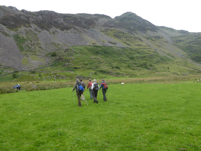 Approaching the miners' track on the south side of Cnicht