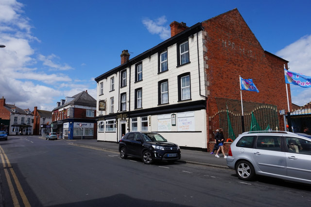 The Pier Hotel, Seaside Road, Withernsea