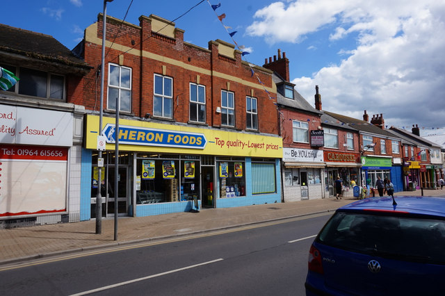 Shops on Queen Street, Withernsea © Ian S cc-by-sa/2.0 :: Geograph ...