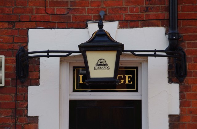 Somerville Arms (4) - lantern, 4 Campion Terrace, Royal Leamington Spa