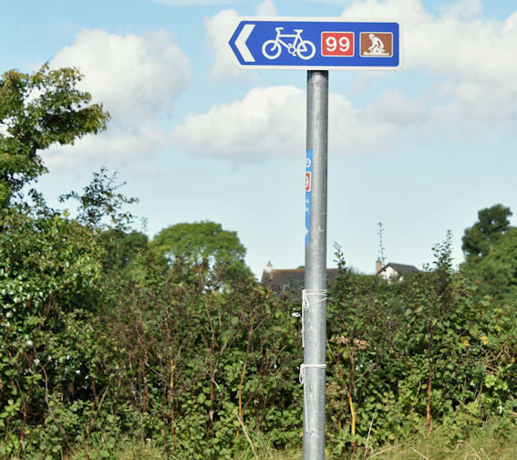 National Cycle Network (route 99) sign, Drumfad, Millisle/Carrowdore (August 2016)