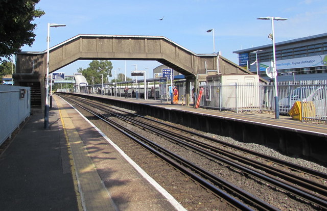 Older footbridge at Southampton Airport (Parkway) railway station