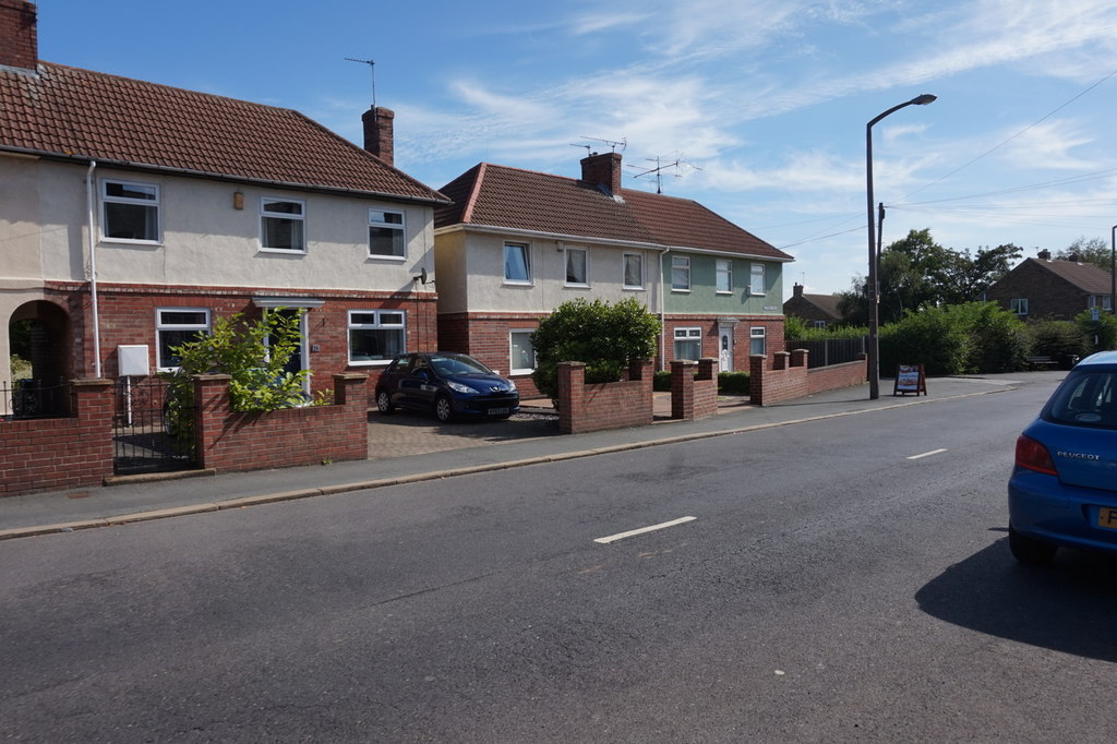 Station Road, Dodworth © Ian S cc-by-sa/2.0 :: Geograph Britain and Ireland