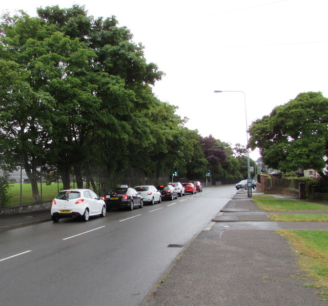 Queueing at Lavernock Road traffic lights, Penarth