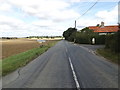 TM0571 : Entering Gislingham on the B1113 Finningham Road by Geographer