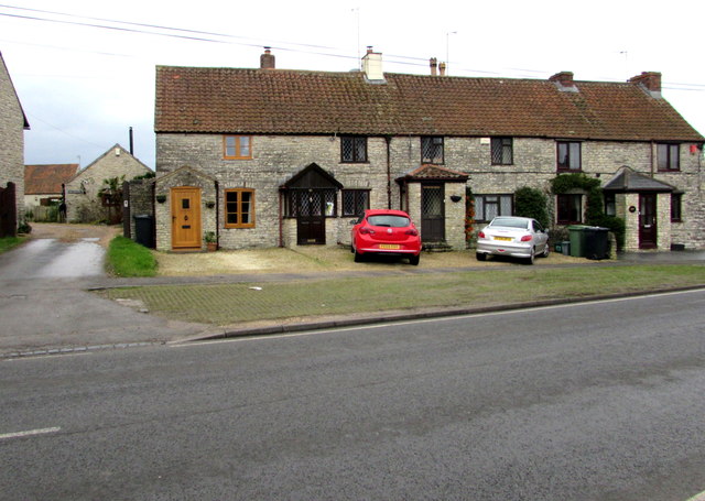 Short row of houses, Westerleigh Road, Pucklechurch