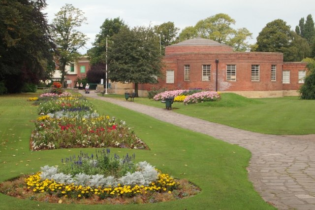 Memorial Avenue Gardens, Worksop, Notts.