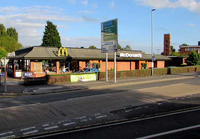 McDonald's, Macon Way, Crewe