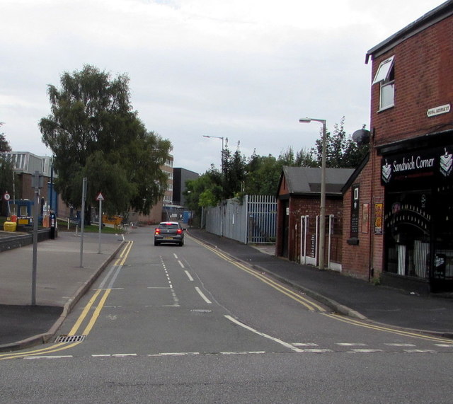 Royal George Street, Stockport © Jaggery Cc-by-sa 2.0 :: Geograph 