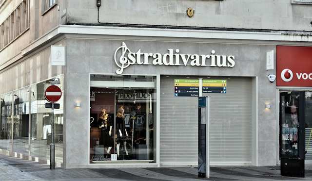 "Stradivarius", Belfast (September 2016)
