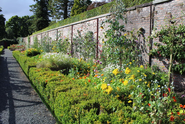 Border garden at Drummond Castle