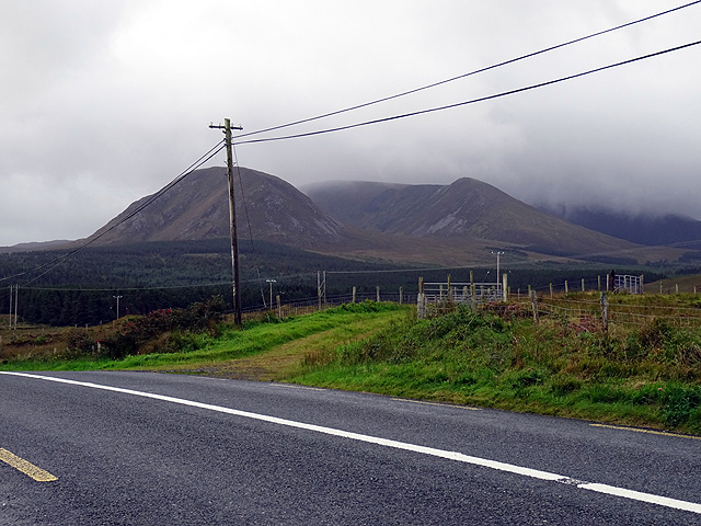 The R319 road from Achill Sound to Mallaranny