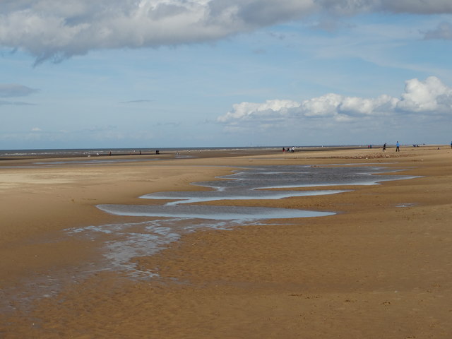 At Mad Wharf - Formby Beach © Neil Theasby cc-by-sa/2.0 :: Geograph ...