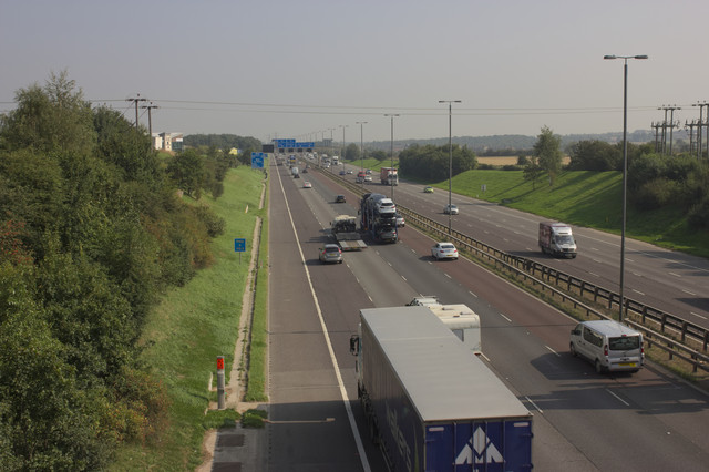 M62 Eastbound © Mark Anderson Cc-by-sa 2.0 :: Geograph Britain And Ireland