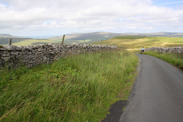 Dry stone wall beside Coal Road SW of Limekiln Quarry