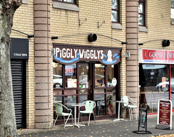 Piggly Wigglys, Ballyhackamore, Belfast (September 2016)