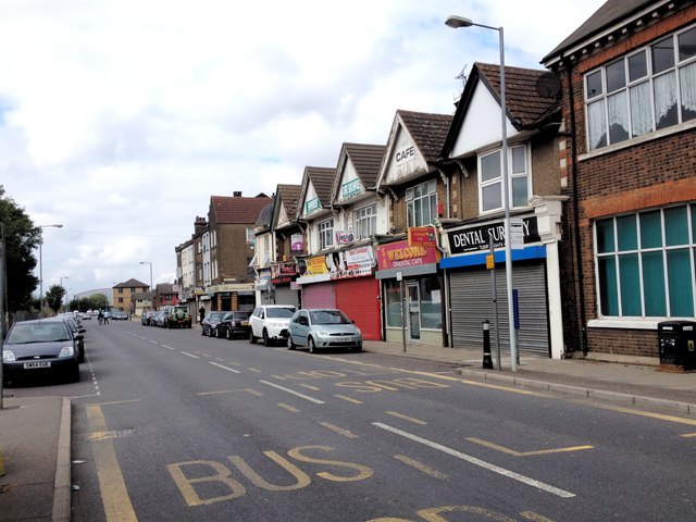 Dock Road, Tilbury © Chris Whippet cc-by-sa/2.0 :: Geograph Britain and ...