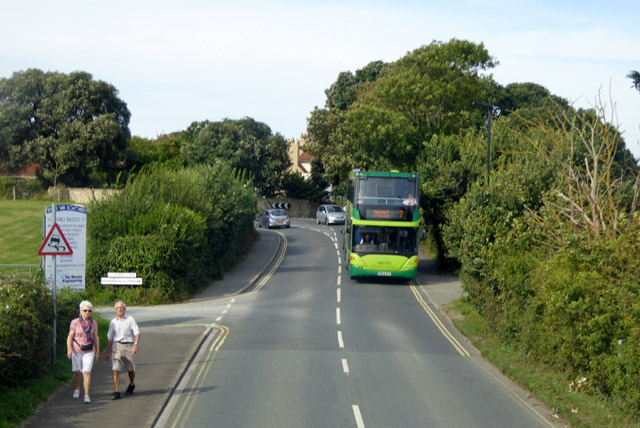 Route 7 bus nearing Yarmouth