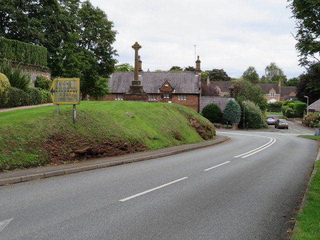 B5141 Caldy Road in Caldy