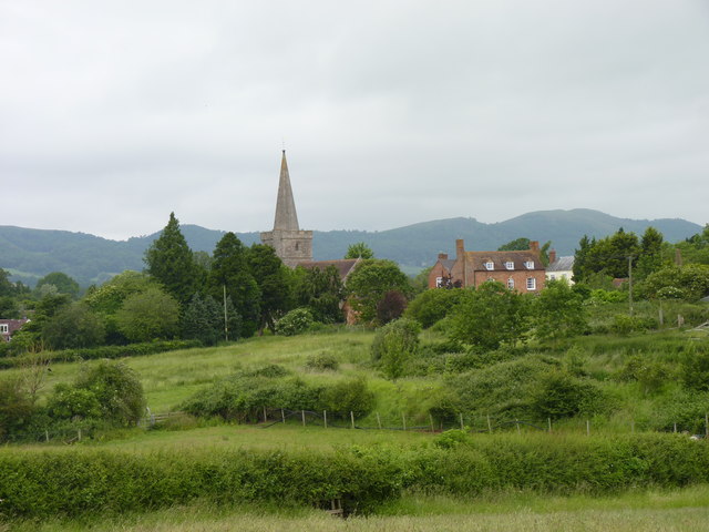 Castlemorton Church and the Malvern... © Jeff Gogarty cc-by-sa/2.0 ...