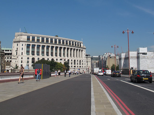 Cycle superhighway, Blackfriars Bridge 