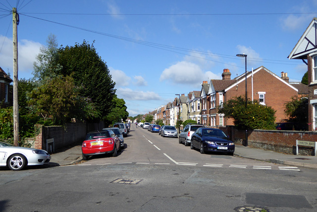 Charlton Road © Robin Webster :: Geograph Britain and Ireland