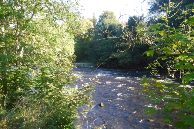 River Ericht, Blairgowrie / Rattray © Richard Webb cc-by-sa/2.0 ...