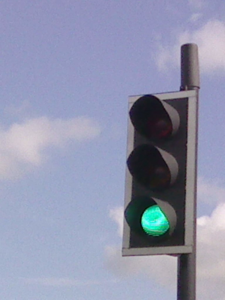 UK Green Traffic Light Signal © Gary cc-by-sa/2.0 :: Geograph Britain ...