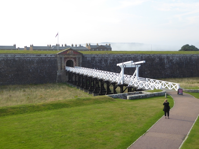 Drawbridge entrance into Fort George © Oliver Dixon cc-by-sa/2.0 ...