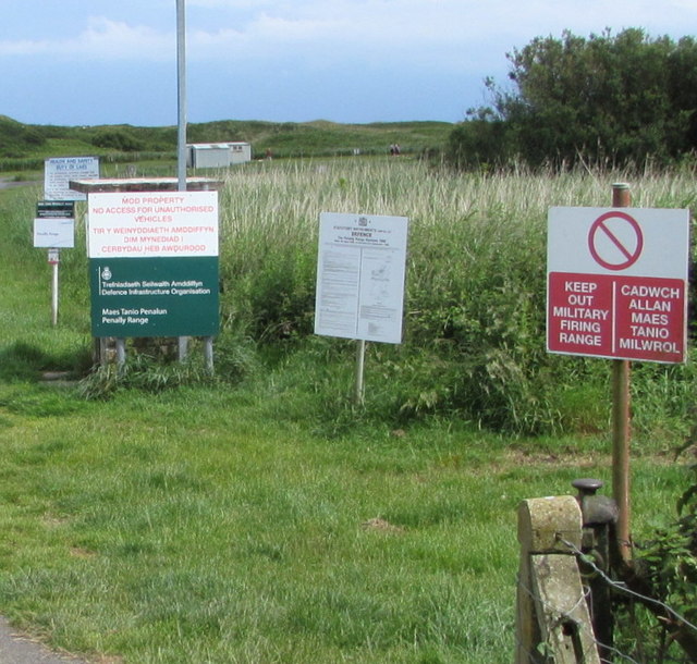 Keep Out - Military Firing Range,... © Jaggery :: Geograph Britain and ...