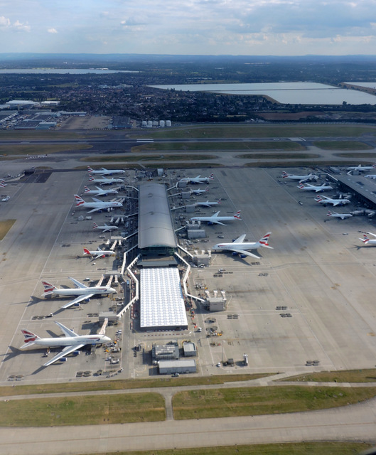 Heathrow Airport Terminal 5 from the air © Thomas Nugent cc-by-sa/2.0 ...