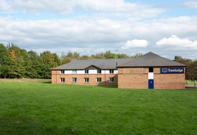 Hotel Tamworth Services Trevor Littlewood cc-by-sa 2 0 Geograph