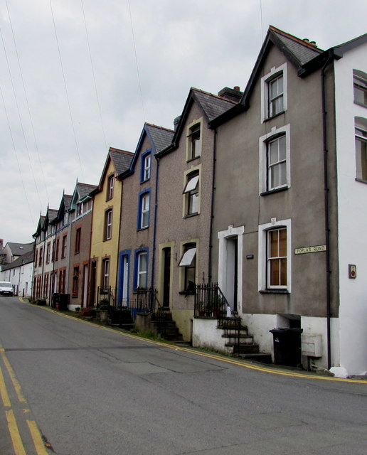 Poplar Road houses, Machynlleth