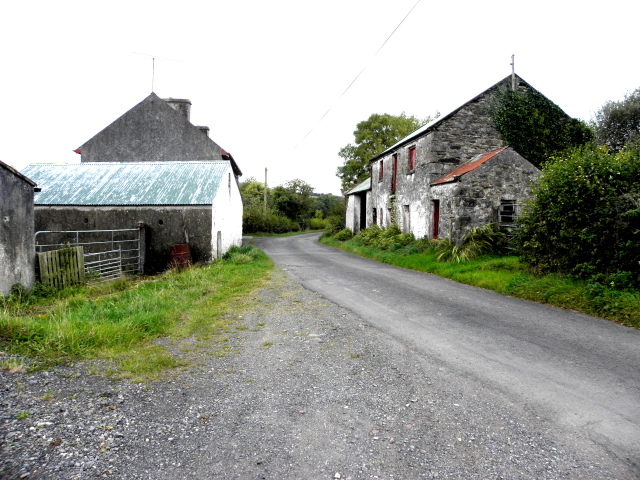 Farm buildings, Legphressy © Kenneth Allen cc-by-sa/2.0 :: Geograph Ireland