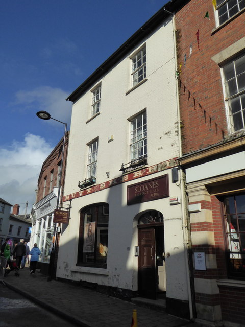 Shaftesbury: former wine bar © Jonathan Hutchins :: Geograph Britain ...