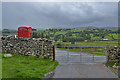 Gate across road, Knipe