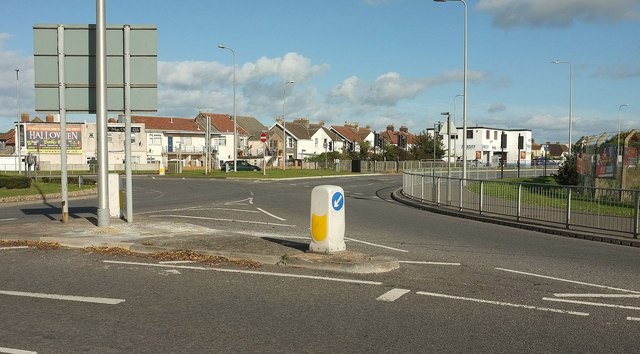 Drove Roundabout, Weston-Super-Mare © Derek Harper cc-by-sa/2.0 ...