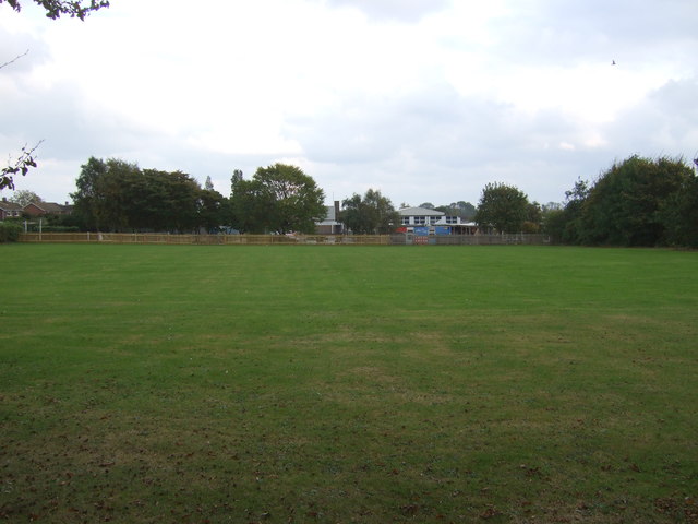 School playing fields, Elm Tree Primary... © JThomas cc-by-sa/2.0 ...