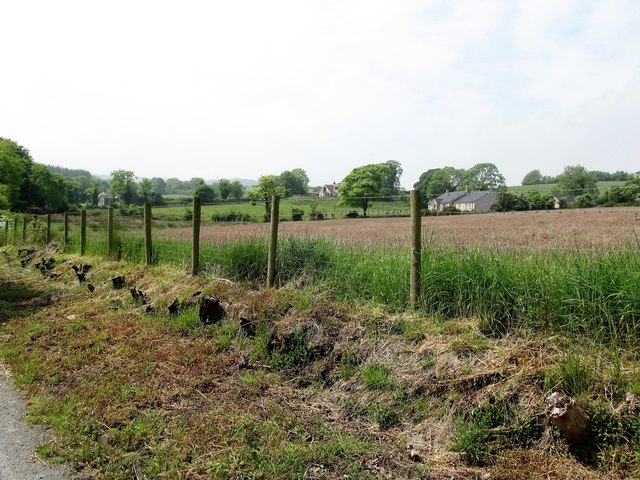 dispersed-settlement-and-farmland-on-the-eric-jones-cc-by-sa-2-0