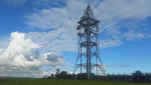 Comms transmitter, Northfield, Aberdeen © Mike Pennington cc-by-sa/2.0 ::  Geograph Britain and Ireland