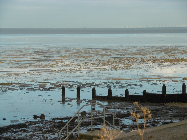 Wind Turbines In The Thames Estuary Seen Marathon Geograph   5163343 22c43551 