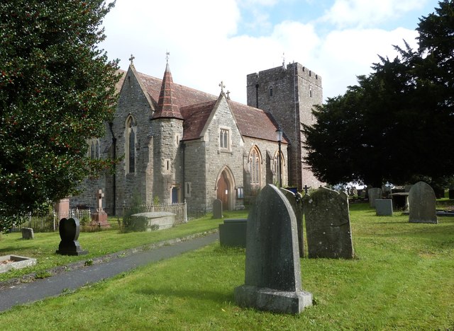 St. Mary's church, Builth Wells © Derek Voller cc-by-sa/2.0 :: Geograph ...