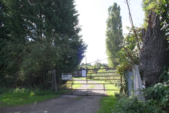 Entrance to smallholding off Barnby Road