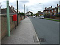 Elizabeth II postbox on Stradbroke Road, Pakefield