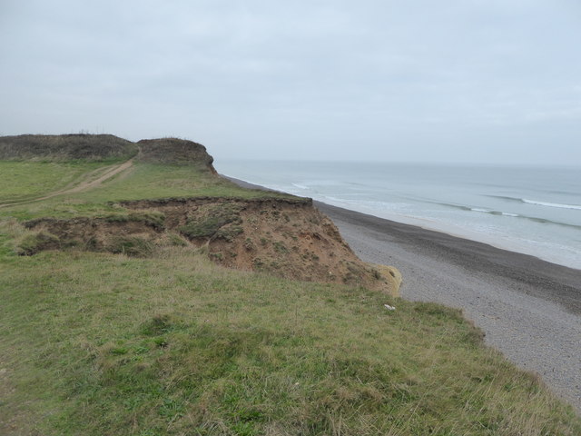 Erosion near the Norfolk Coast Path © Chris Holifield cc-by-sa/2.0 ...