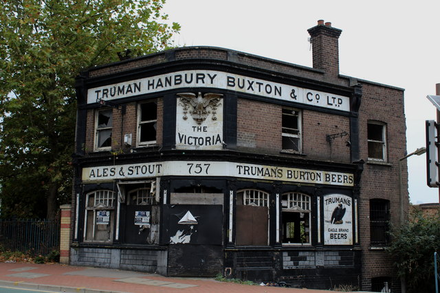 The Victoria Public House on Woolwich... © Chris Heaton :: Geograph ...